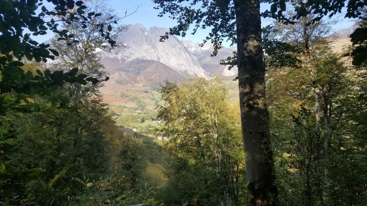 Gite De Montagne Du Plateau De Lhers- Accueil Randonneurs Accous Exterior foto