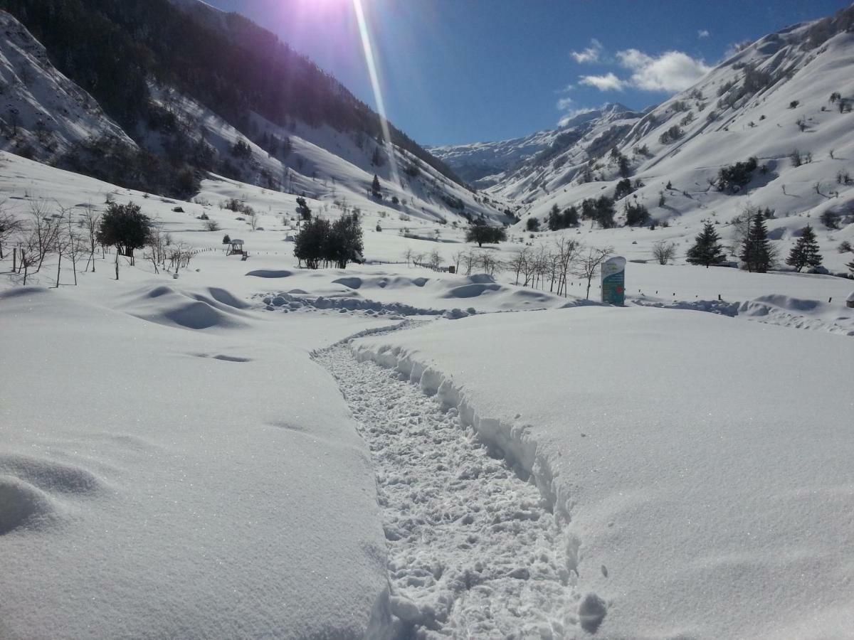 Gite De Montagne Du Plateau De Lhers- Accueil Randonneurs Accous Exterior foto