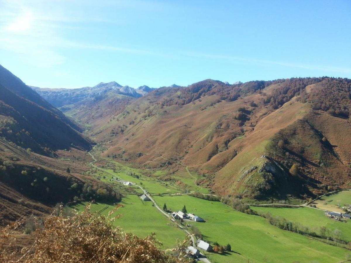 Gite De Montagne Du Plateau De Lhers- Accueil Randonneurs Accous Exterior foto